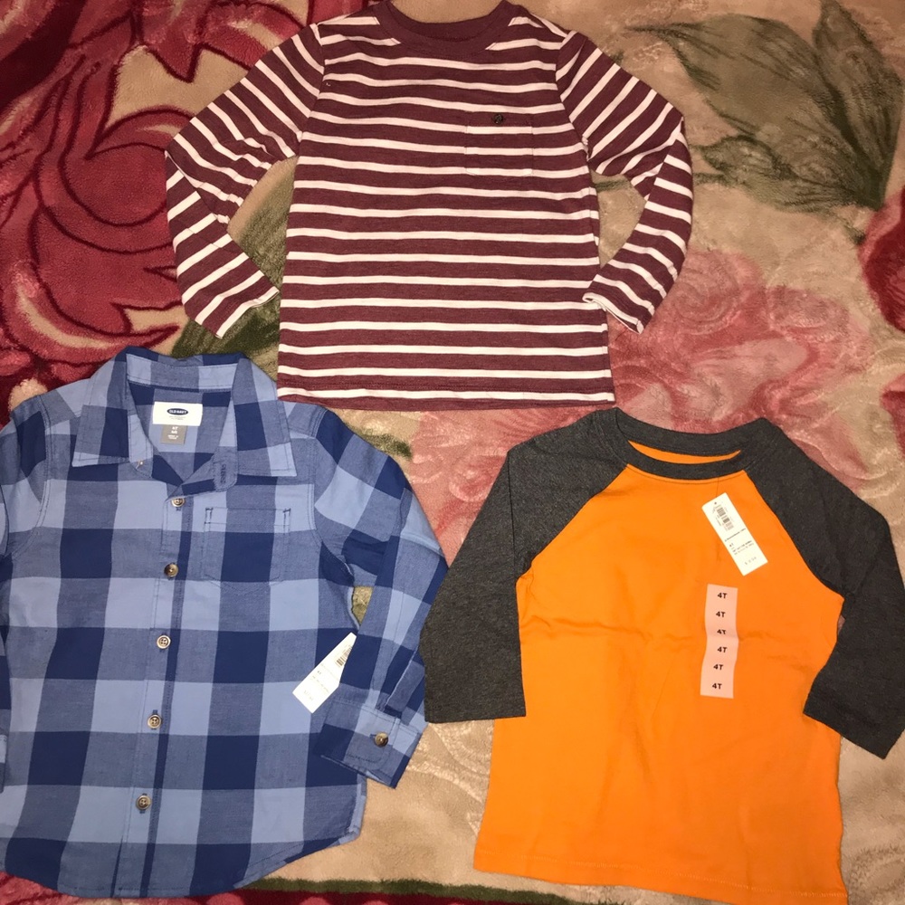 SOLD** Old navy bundle 4t